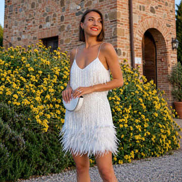Mary - Stylisches Kurzes Partykleid mit Federn
