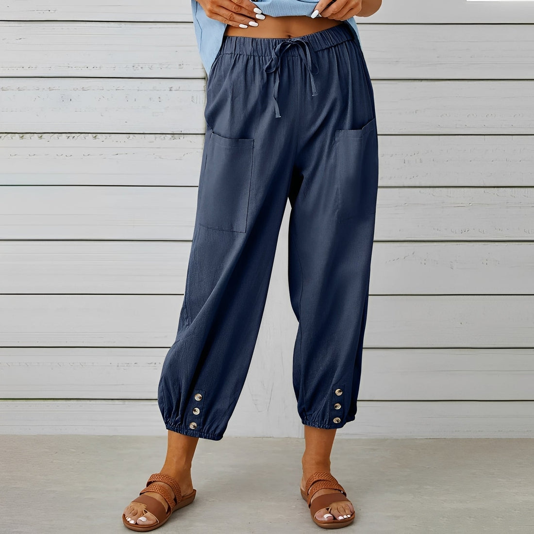 Christa - Weite, legere und verkürzte Hose für Frauen