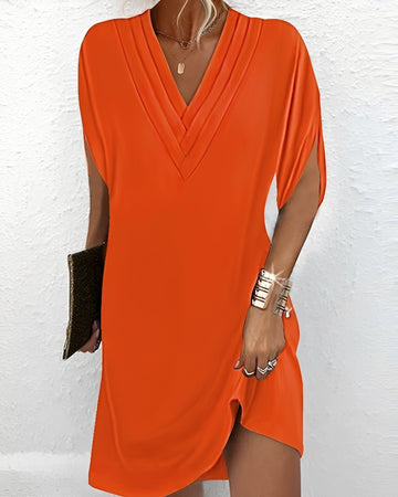 Amelia - Plissiertes Kleid mit geschlitzten Ärmeln für Frauen