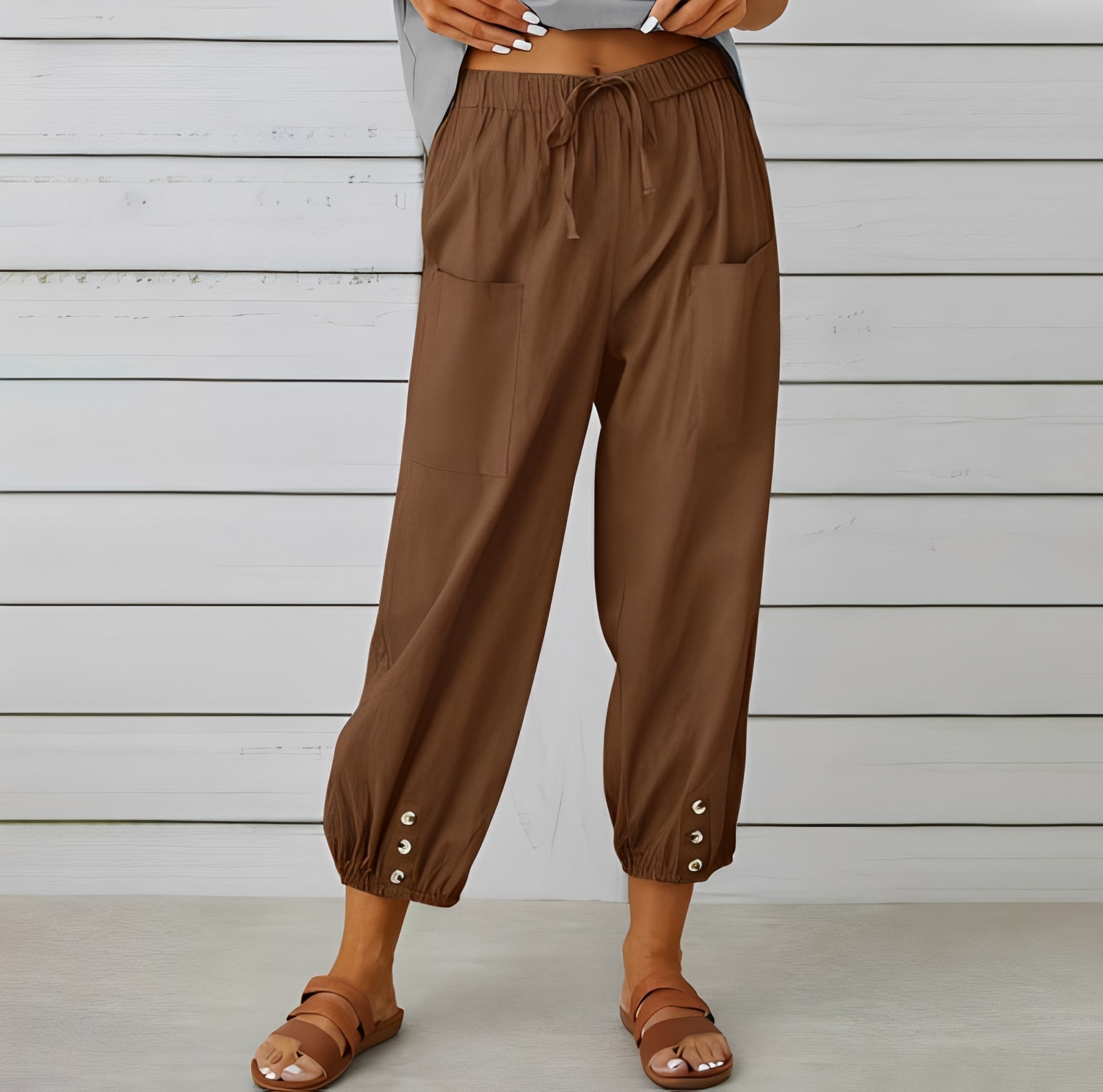 Christa - Weite, legere und verkürzte Hose für Frauen