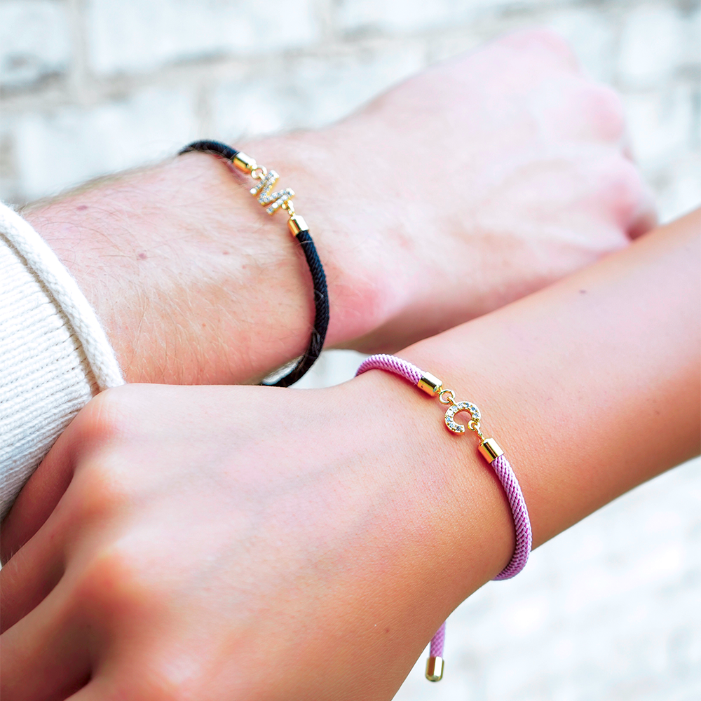 Calla – Verstellbares Armband mit eingegraviertem Anfangsbuchstaben