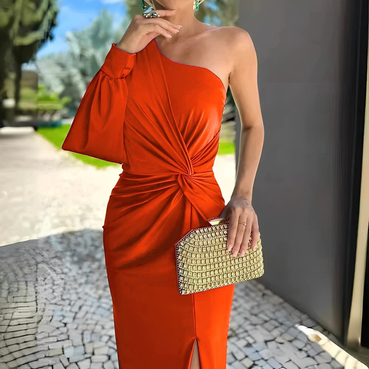 Erica - Langes Kleid mit asymmetrischer Schulter und Schlitz für Frauen