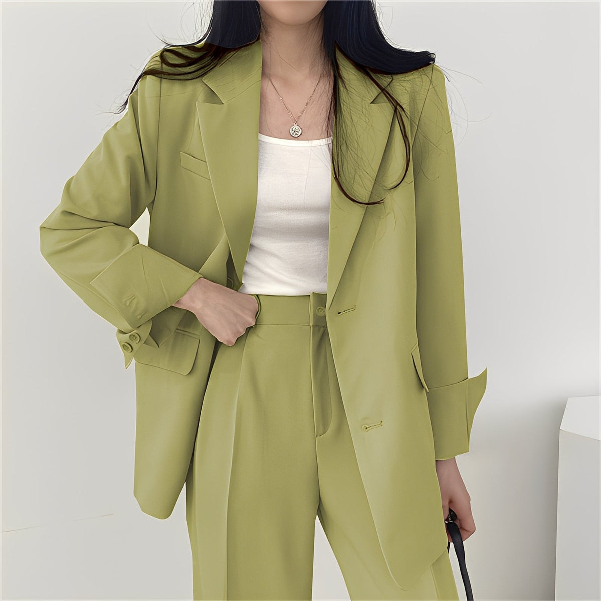 Alethea - Elegantes Set mit entspannter Jacke und Hose für Damen