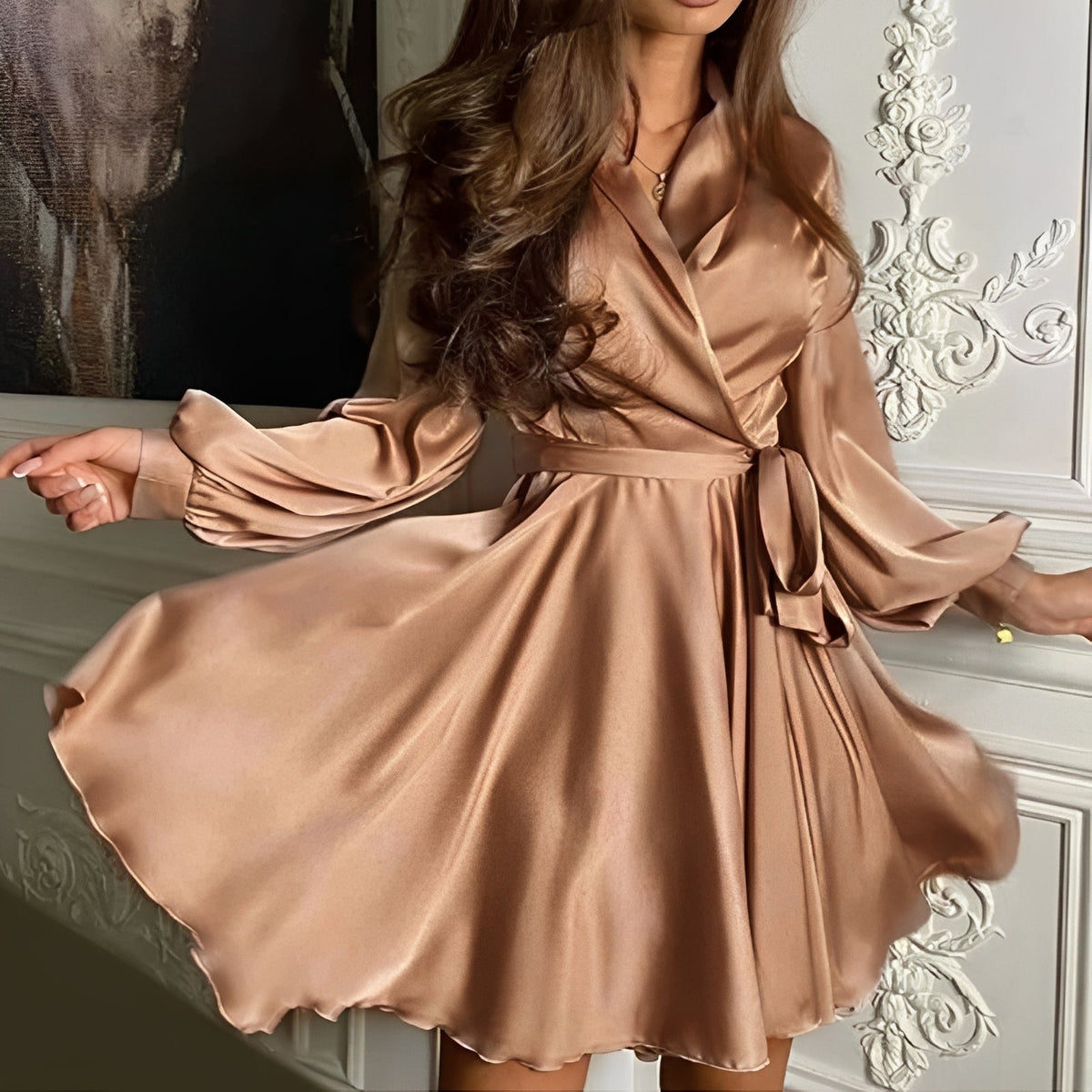 Amira - Elegantes Kleid mit langen Ärmeln für Frauen