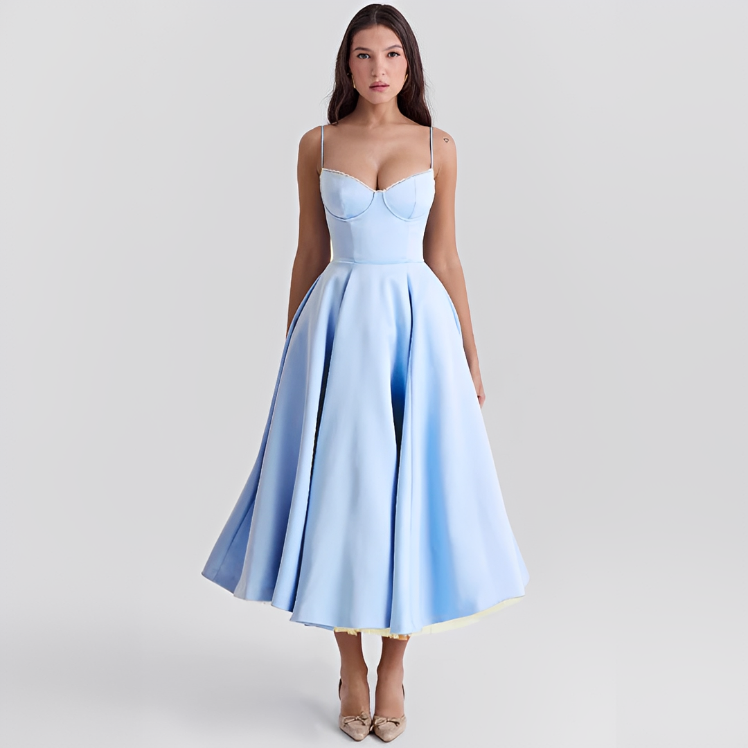 Zendaya - Elegantes Kleid mit zwei Lagen