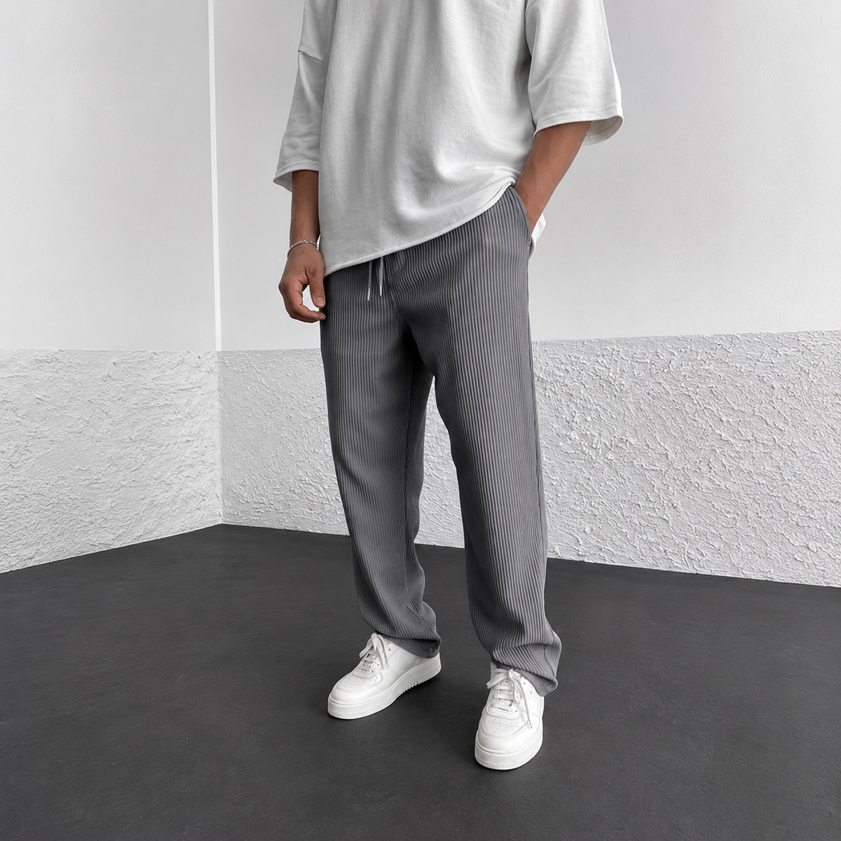 Zeke - Lässige Hose mit Kordel