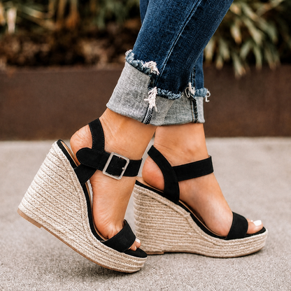 Laquita - Stilvolle Keilsandalen