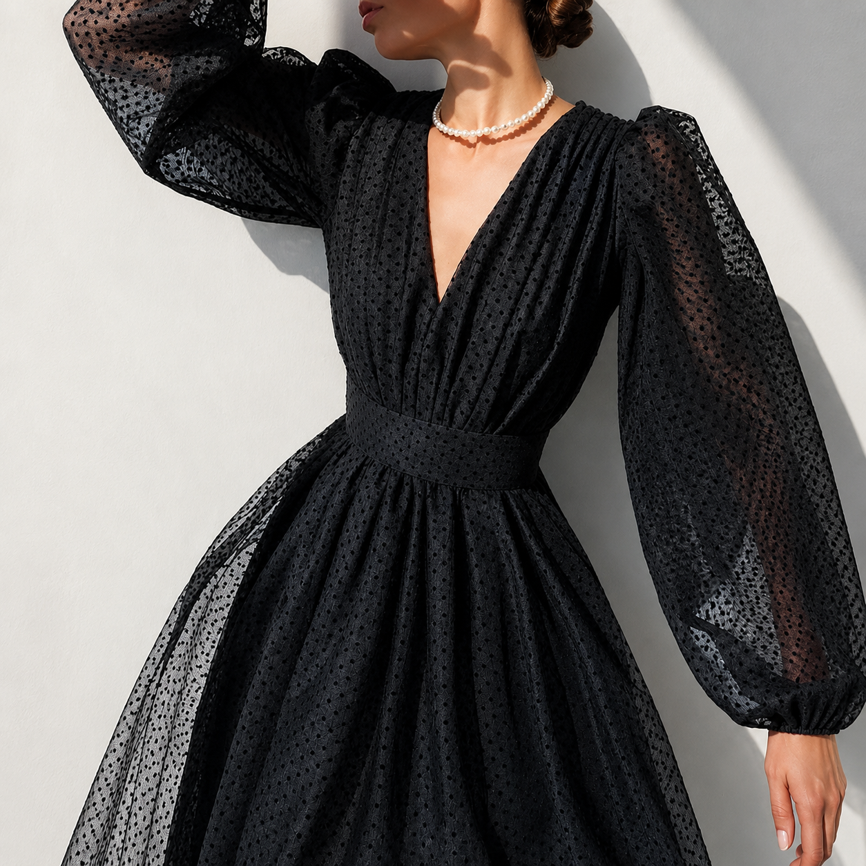 Emina - Schickes Langarm V-Ausschnitt Kleid