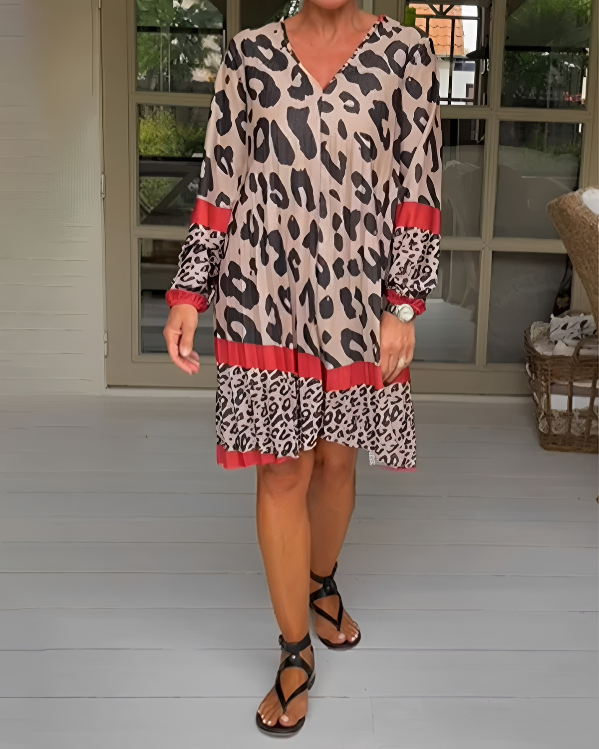Marfie - Stilvolles Mini-Kleid mit V-Ausschnitt
