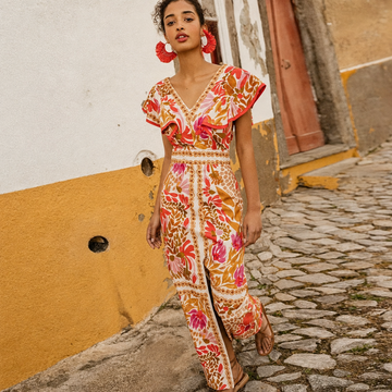 Rhian - Edles Kleid mit offenem Rücken