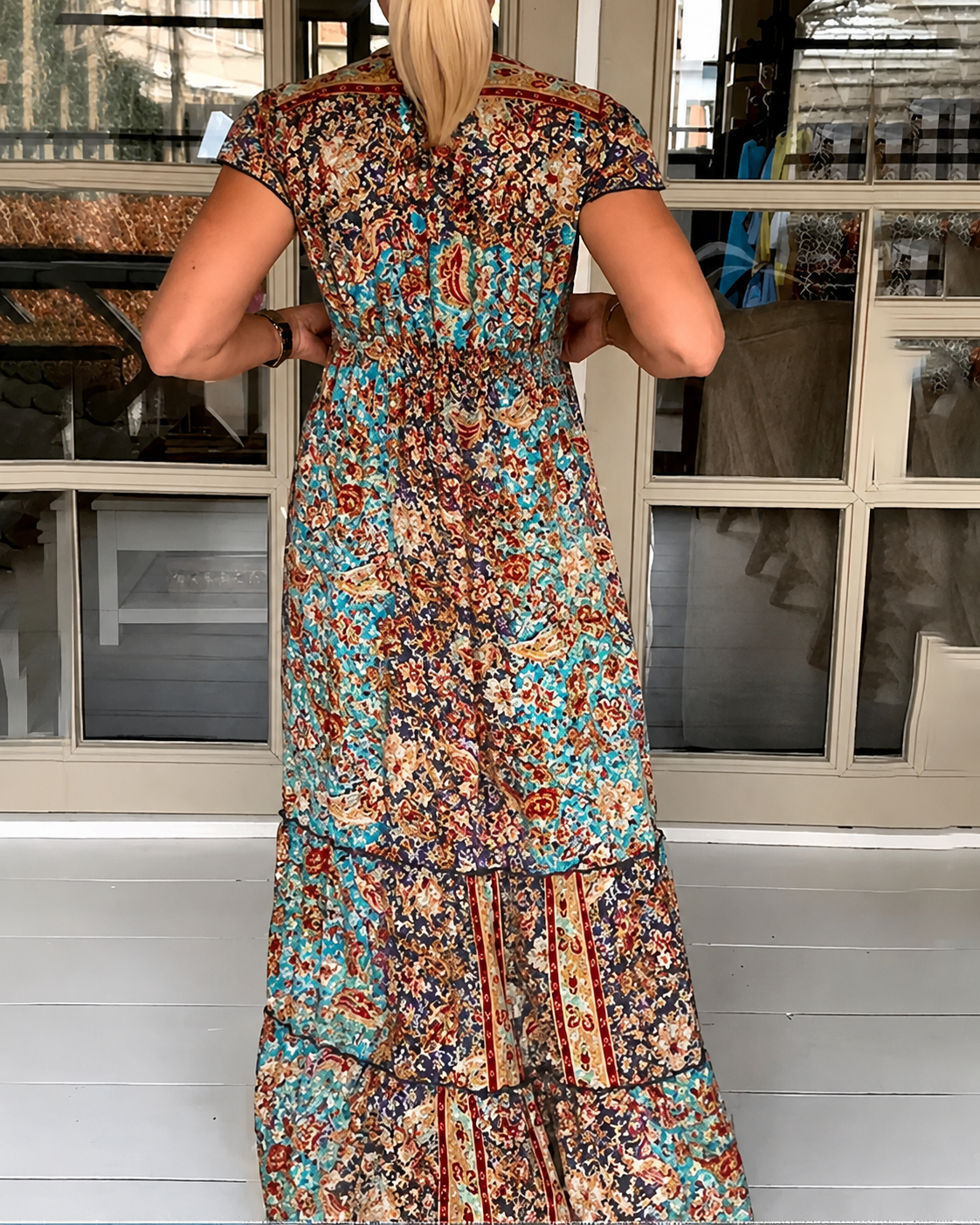 Calneshia - Elegantes Maxi-Kleid mit V-Ausschnitt