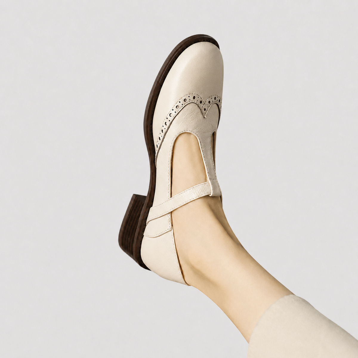 Livian - Retro-Stil Absatzsandalen