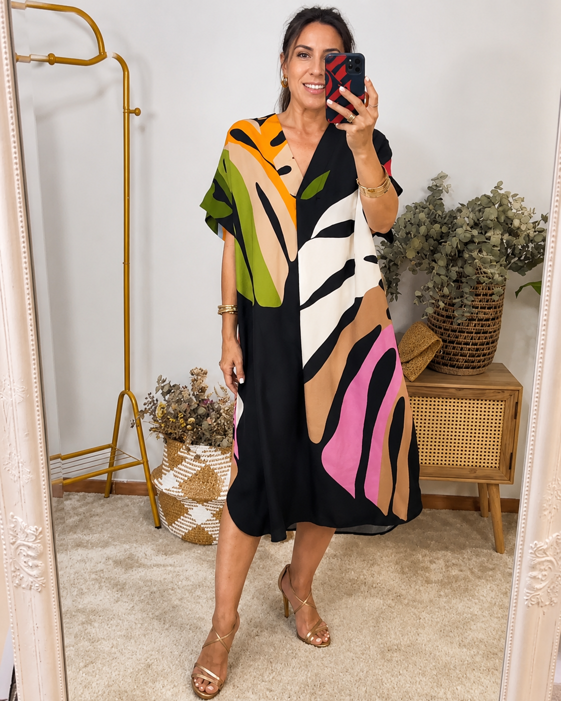 Curlene - Elegantes und Weites Midi-Kleid