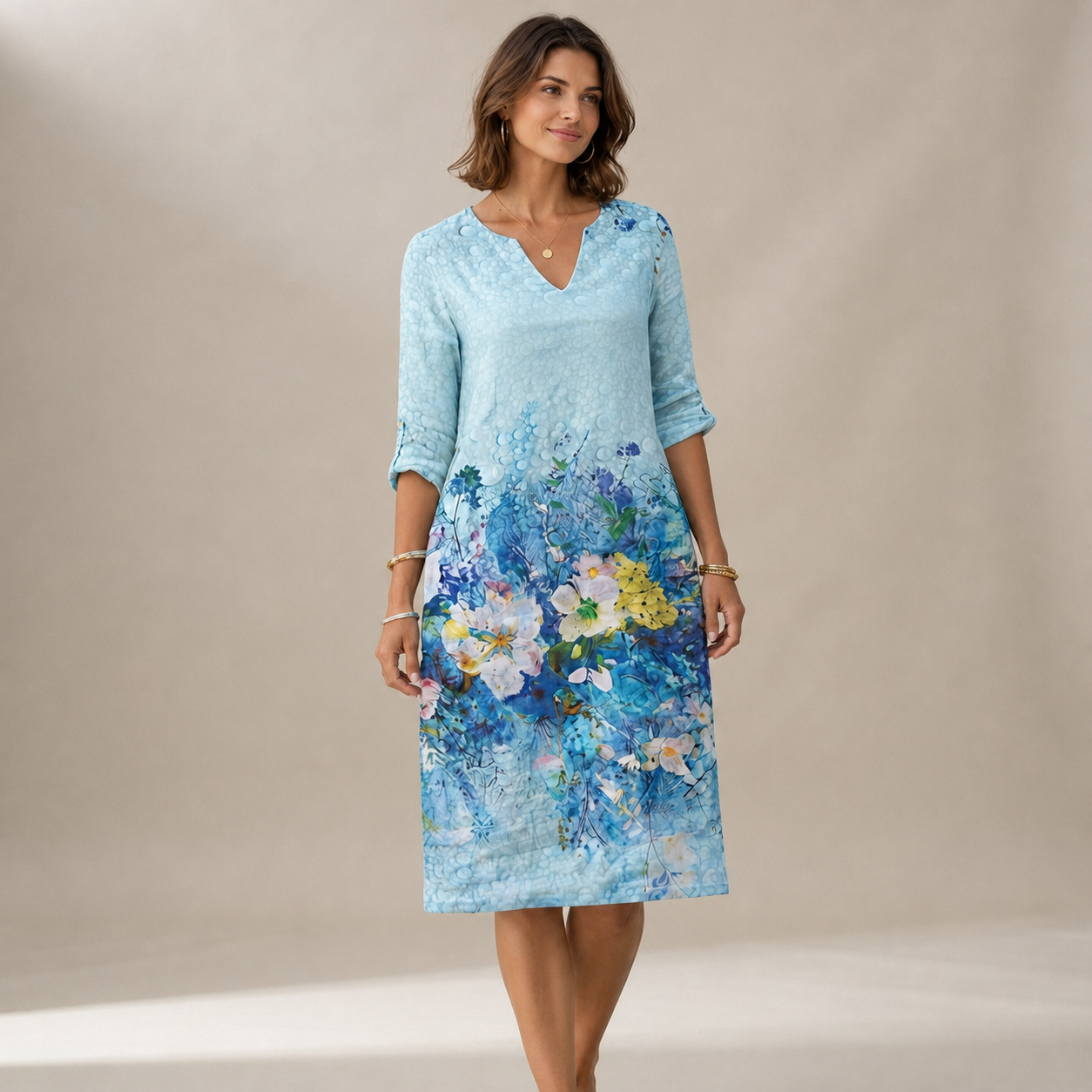 Ninna - Elegantes und schmeichelhaftes Kleid mit V-Ausschnitt