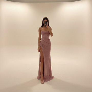 Monique - Stilvolles Maxikleid mit Schlitz