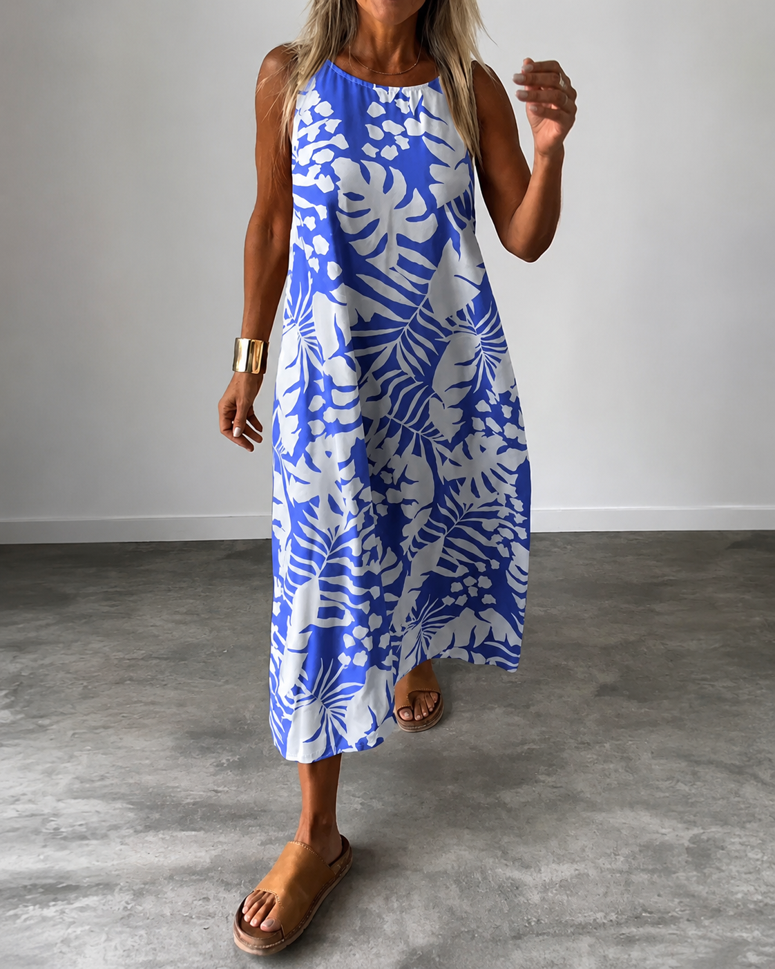 Arianna - Fließendes ärmelloses Kleid mit Muster
