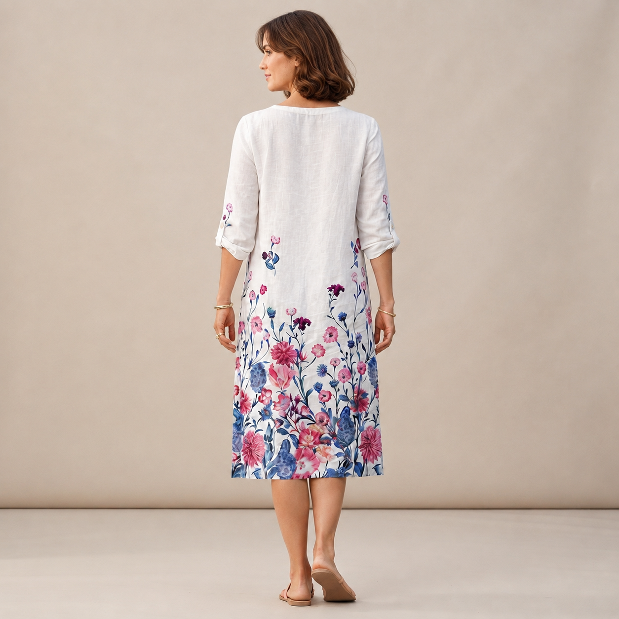 Ninna - Elegantes und schmeichelhaftes Kleid mit V-Ausschnitt