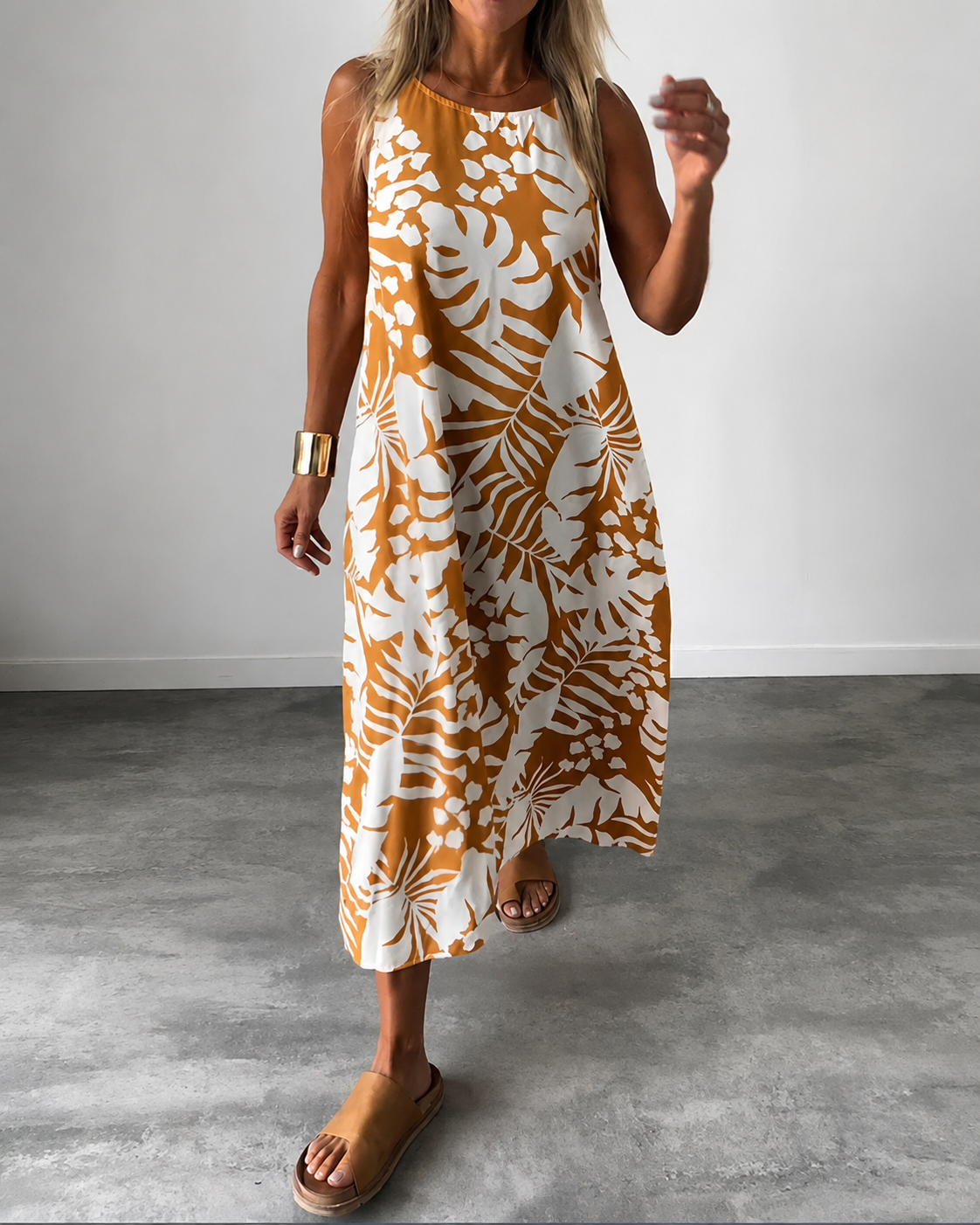 Arianna - Fließendes ärmelloses Kleid mit Muster