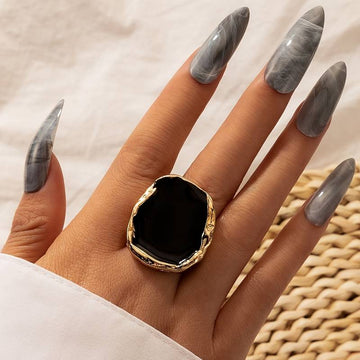 Vintage-Ring mit großem schwarzem Stein - Auffälliger Vintage-Schwarzer Ring