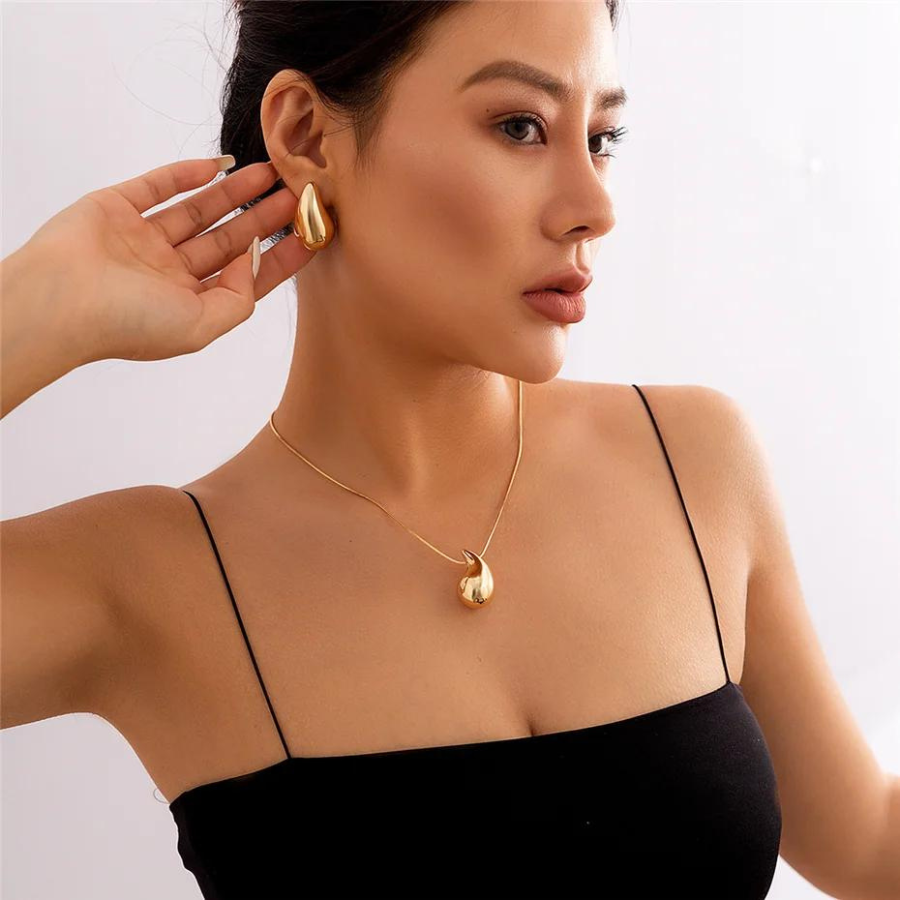 Große Tropfenwasserhalskette - Goldene Kette mit Tropfenanhänger