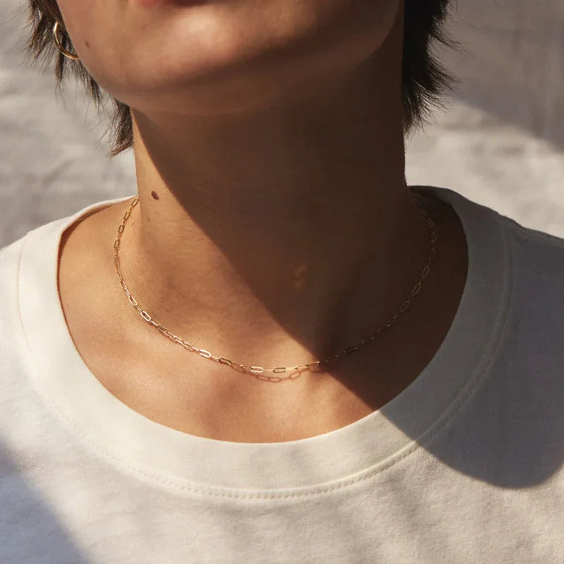 Nadia – Stilvolle goldene Paperclip-Halskette