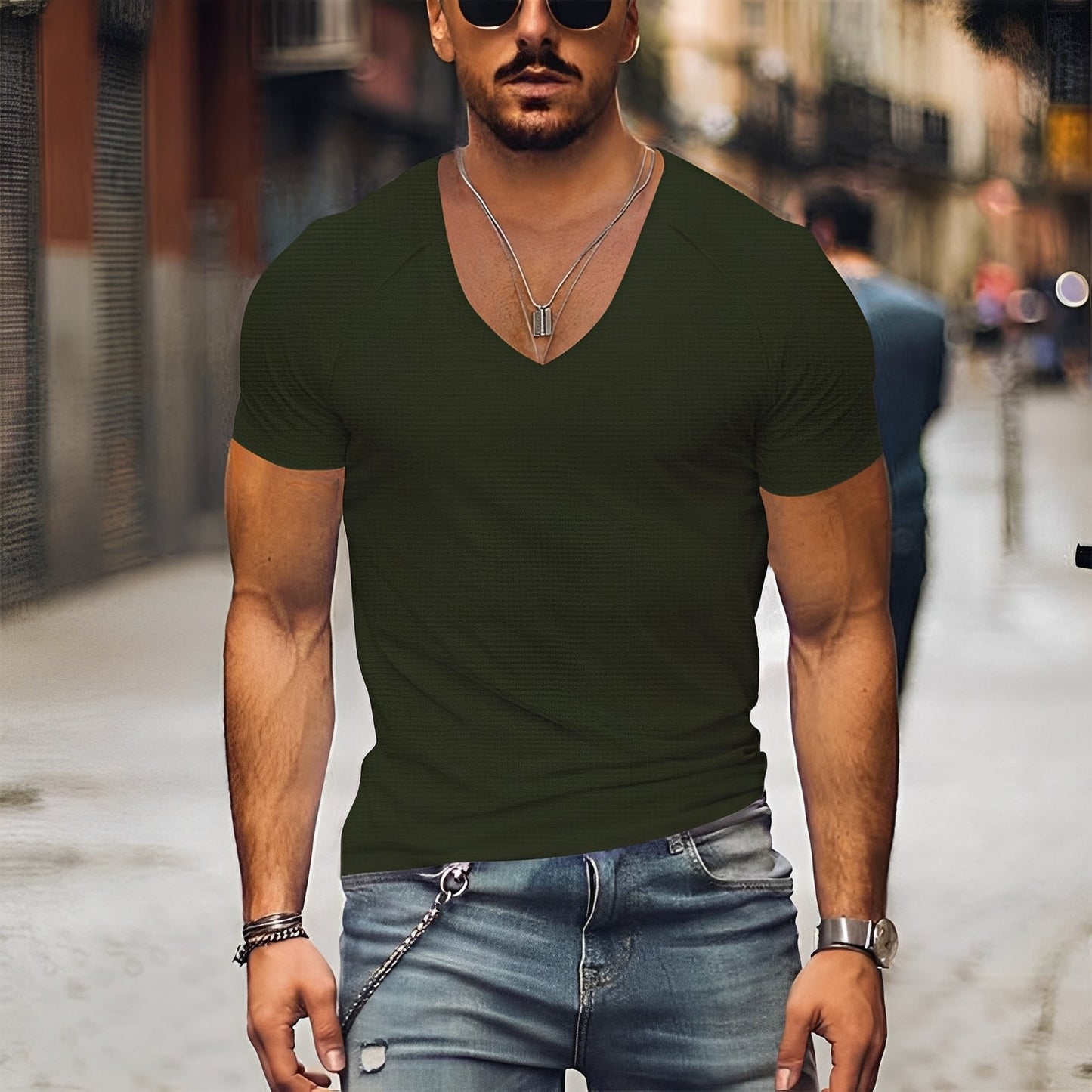 Kenneth - Lässiges Herren-T-Shirt mit V-Ausschnitt