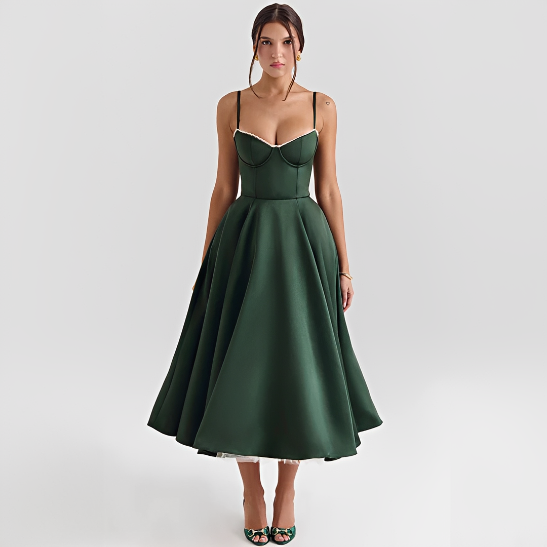 Zendaya - Elegantes Kleid mit zwei Lagen