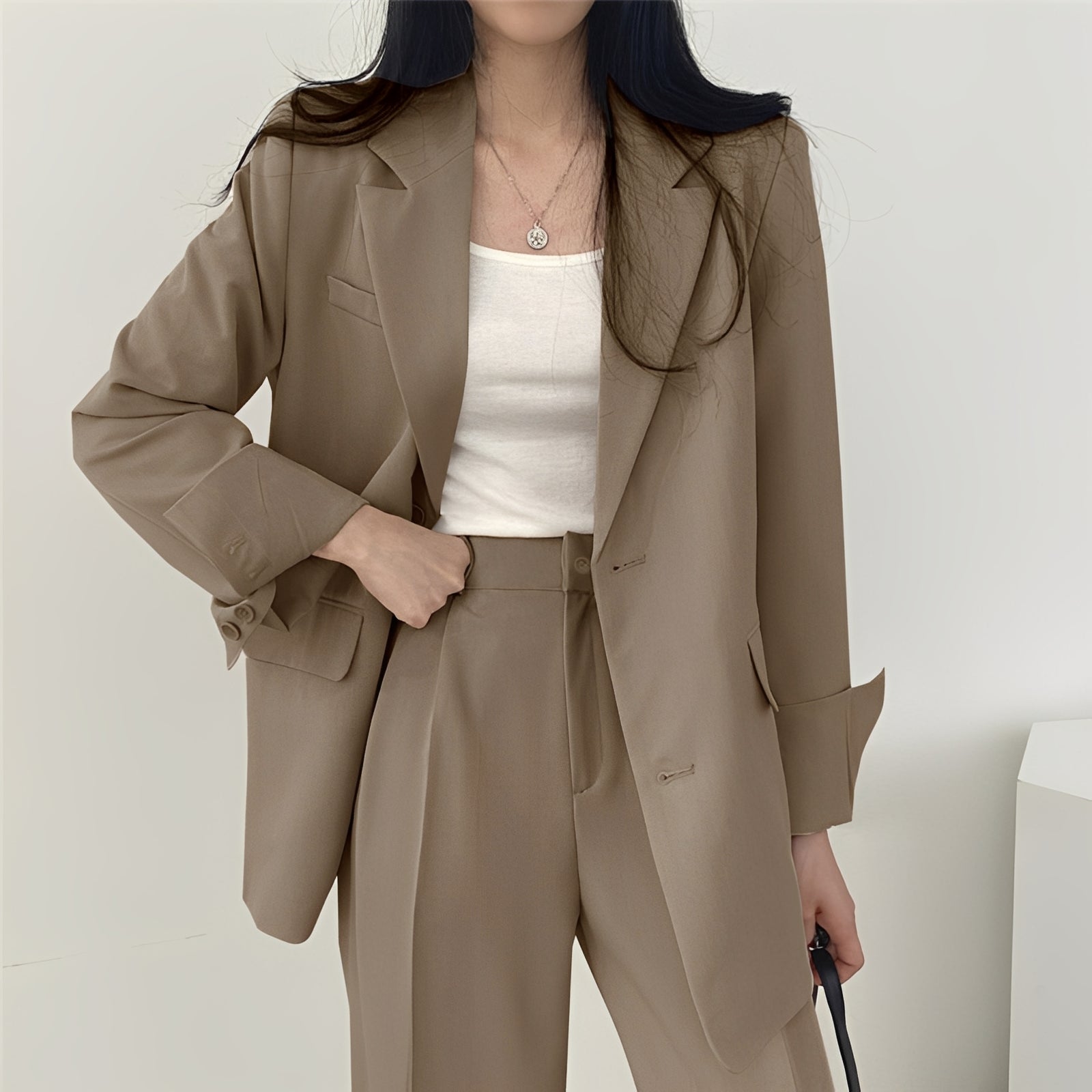 Betty - Eleganter zweiteiliger Anzug für Frauen