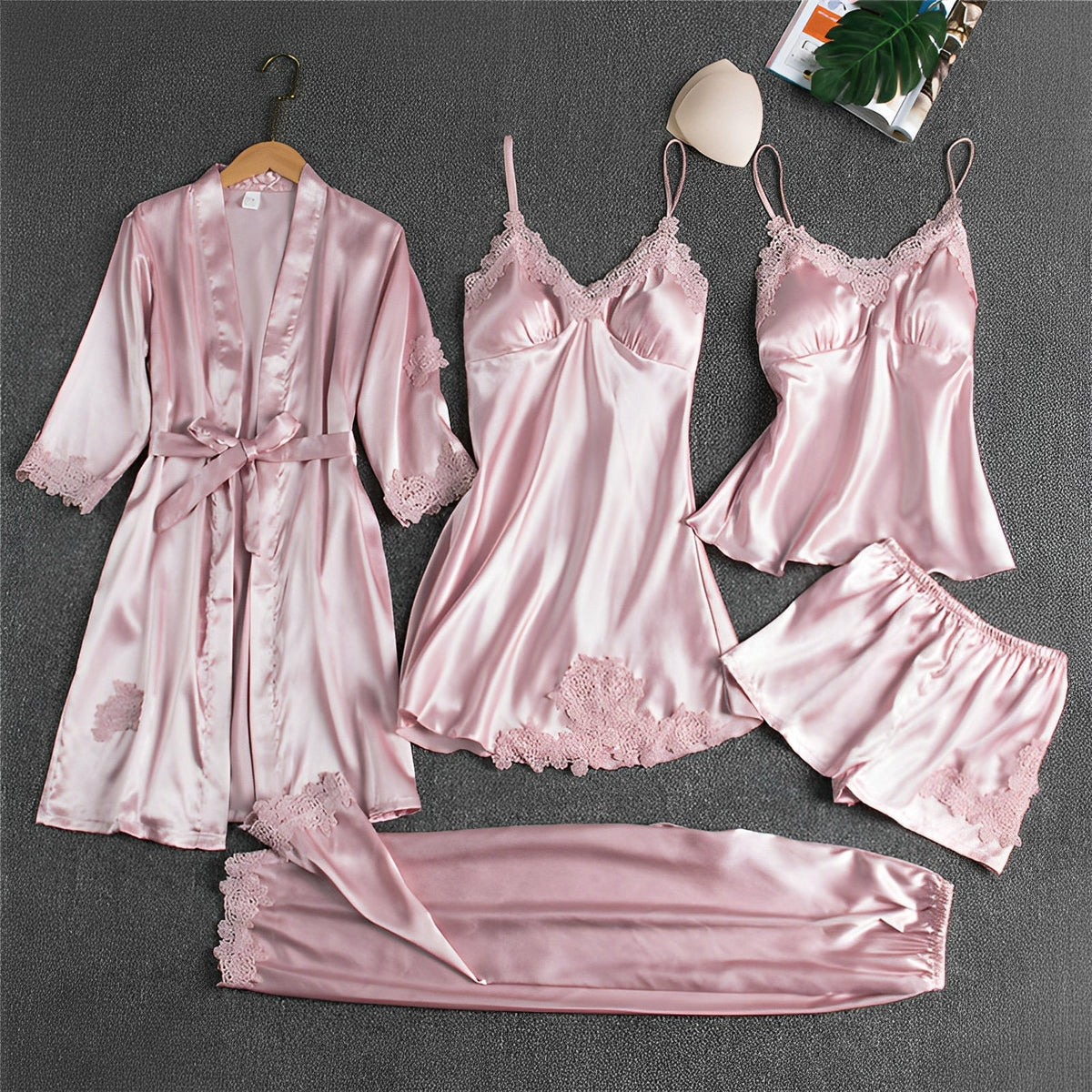 Roxy – Stilvolles und attraktives Pyjama-Set für Damen