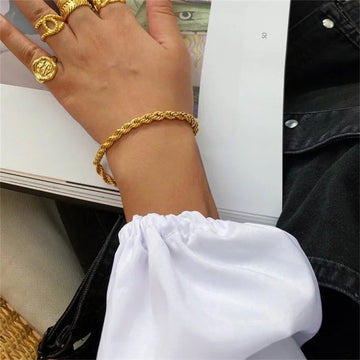 Gigi – Stilvolles goldenes Kettenarmband