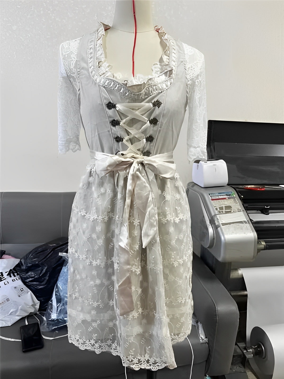 Tiffany - Schickes Dirndl für Damen zum Oktoberfest (Futter nicht enthalten)