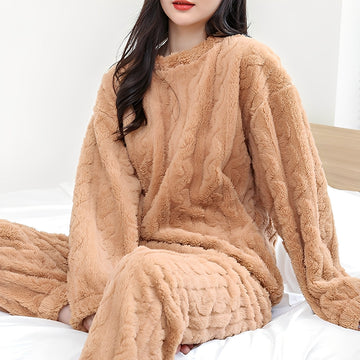 Kilie - Gemütliches und wärmendes Pyjama-Set
