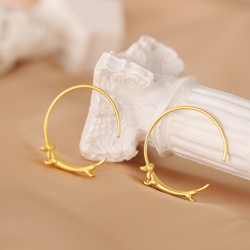 Riham - Dackel-Ohrringe im Hula-Hoop-Stil