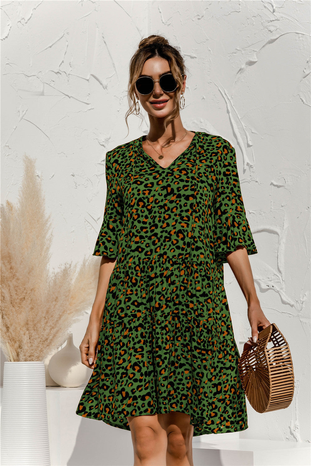 Liza - Elegantes Kleid mit ausgestellten Ärmeln für Frauen