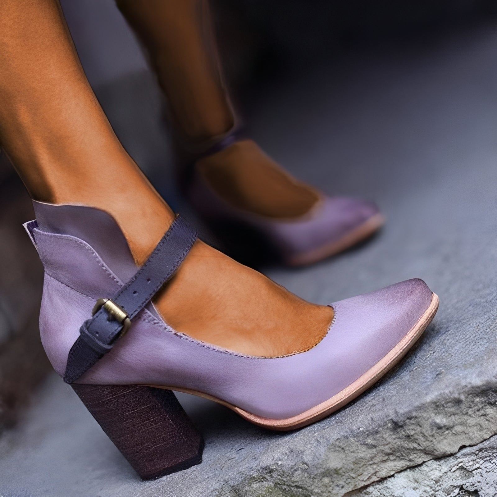 Irene - Elegante Sandalen mit breitem Absatz für Frauen