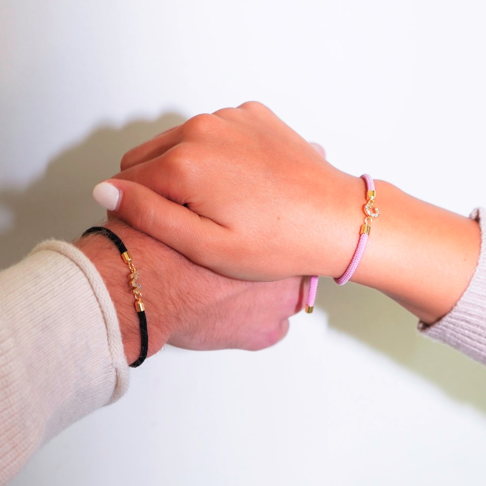 Calla – Verstellbares Armband mit eingegraviertem Anfangsbuchstaben