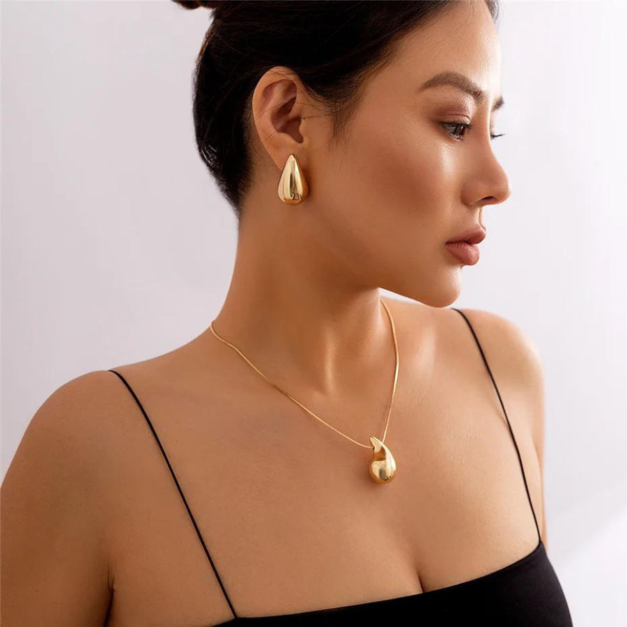 Große Tropfenwasserhalskette - Goldene Kette mit Tropfenanhänger