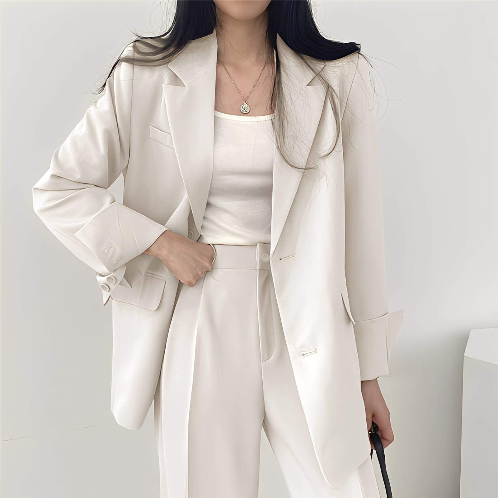Alethea - Elegantes Set mit entspannter Jacke und Hose für Damen