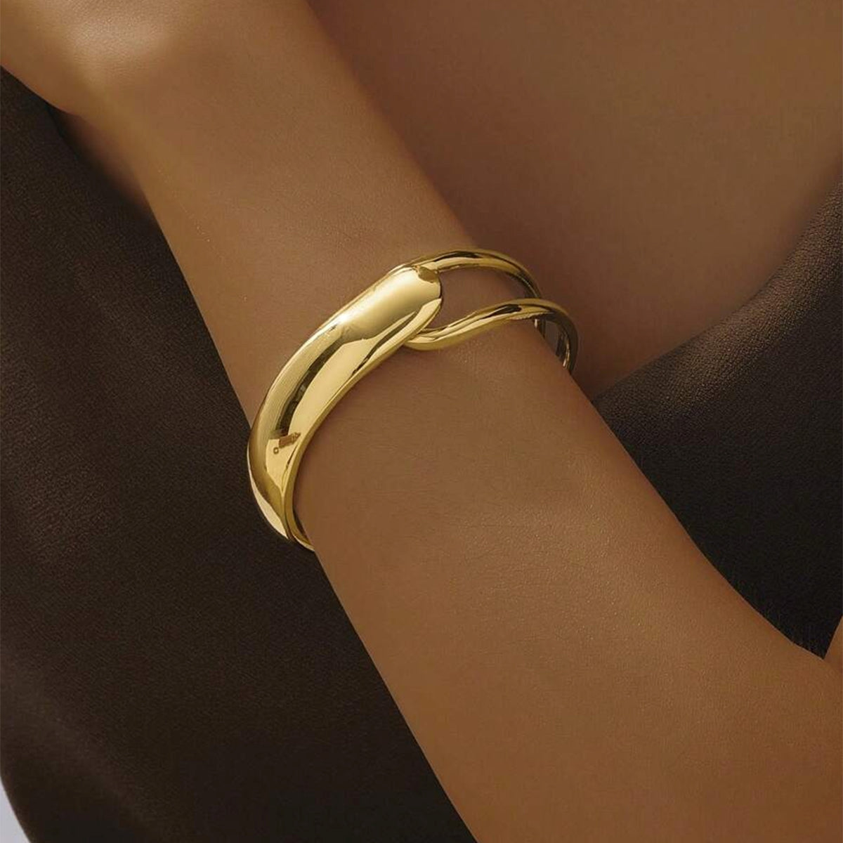 Livina – Schickes und elegantes Goldarmband