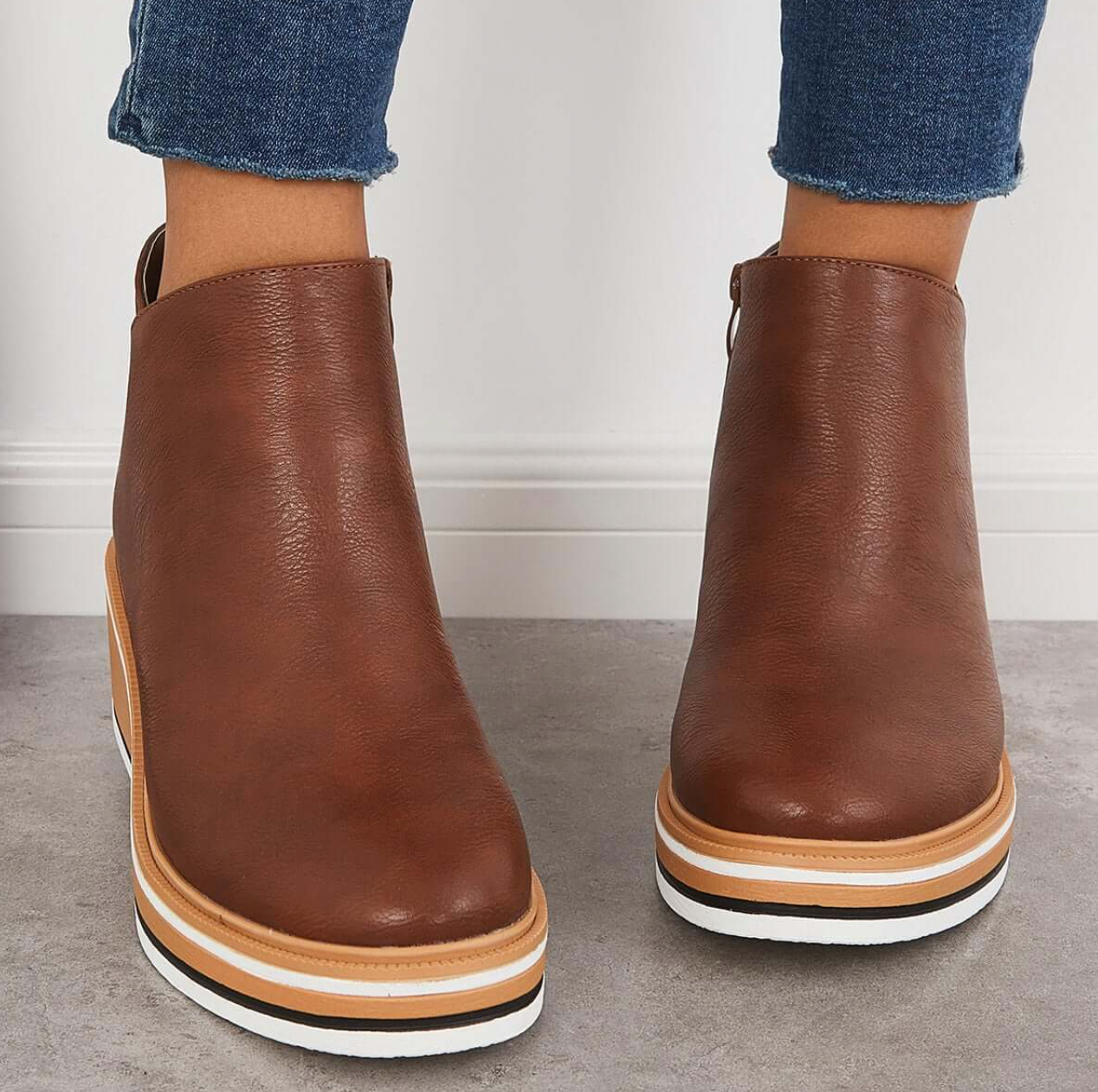 Mari Stella - Freizeitschuhe mit dekorativen Nähten