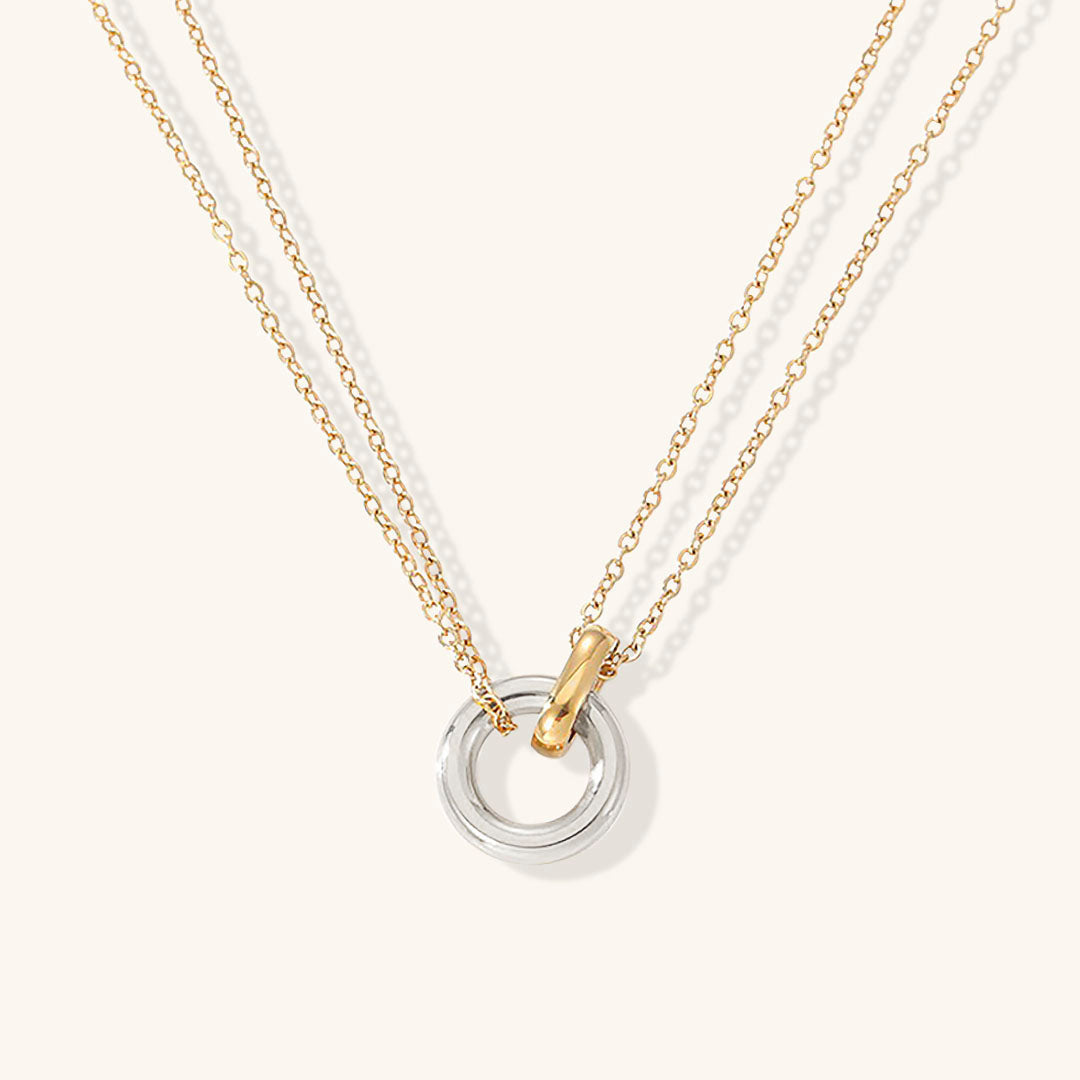 Sabrina - Goldene Kette
