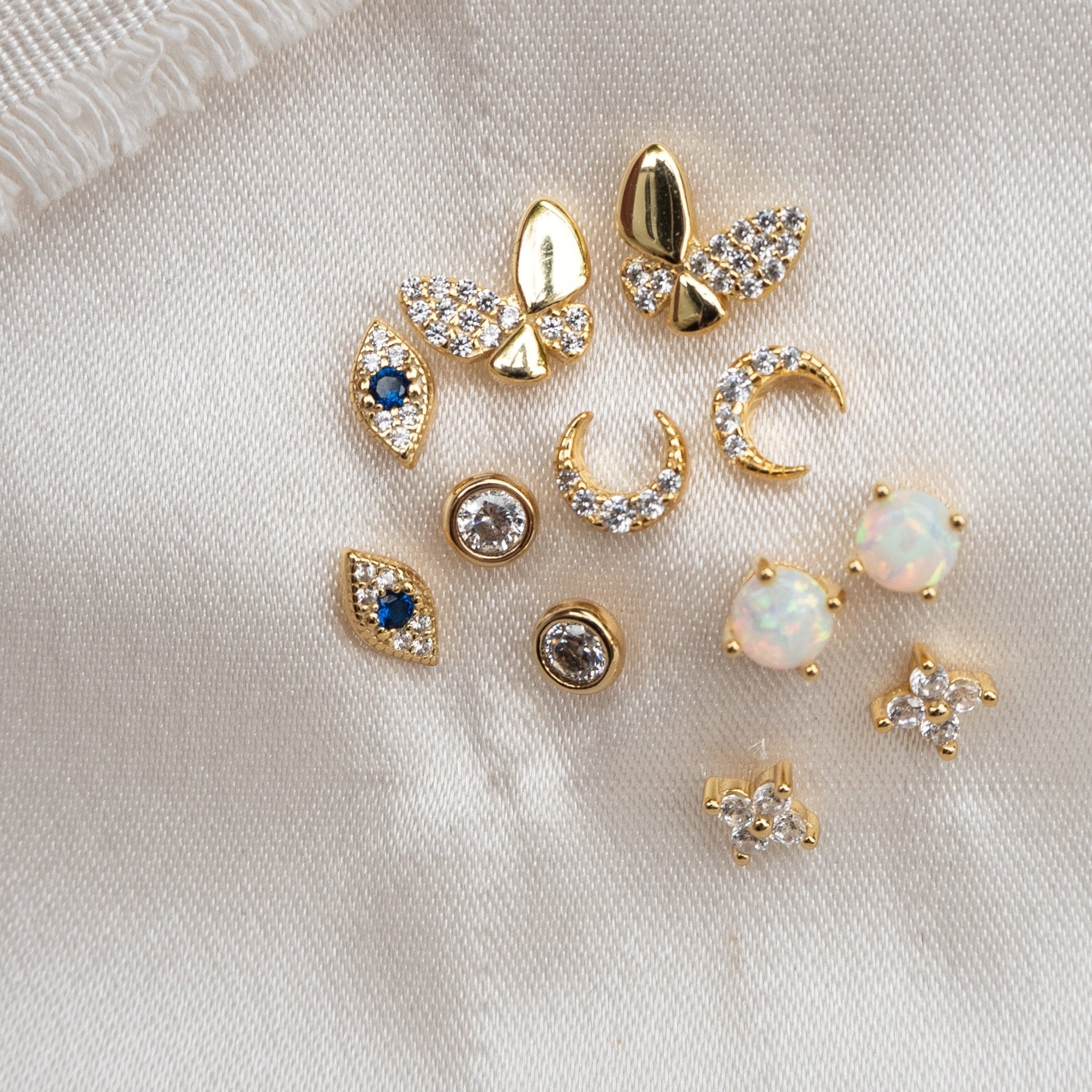 Ohrringe in Schmetterlingsdesign mit glitzernden Steinen