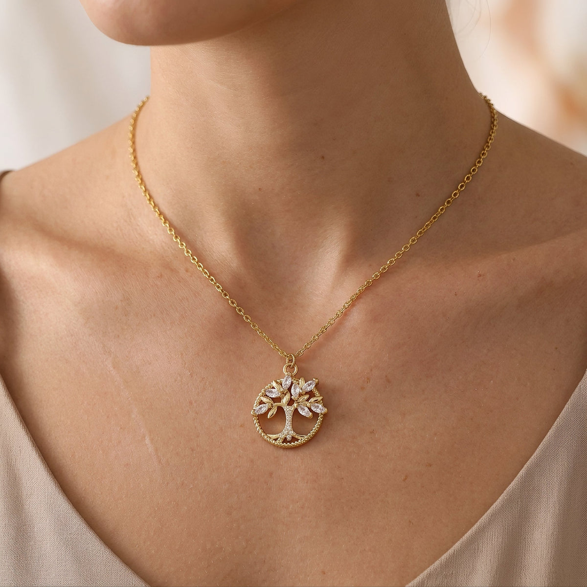Toshi – Halskette Lebensbaum aus Gold mit Zirkonia
