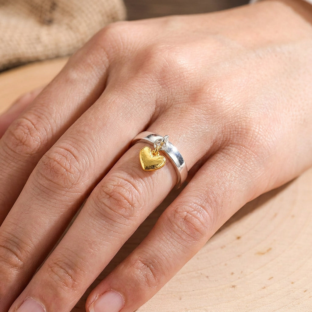 Maelie – Silberring mit beweglichem Herz im Vintage-Design