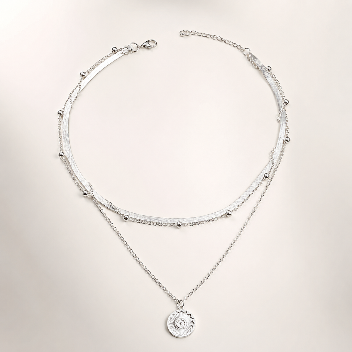 Strahlende Eleganz – Traditionelle Silberkette
