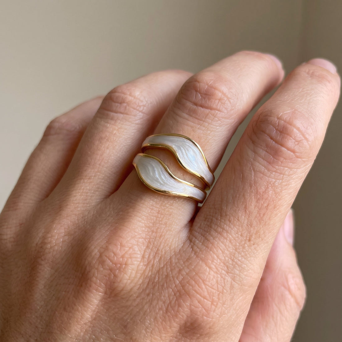 Niana – Vintage-Ring in Weißgold