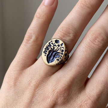 Han – Vintage Goldring mit floralen Motiven
