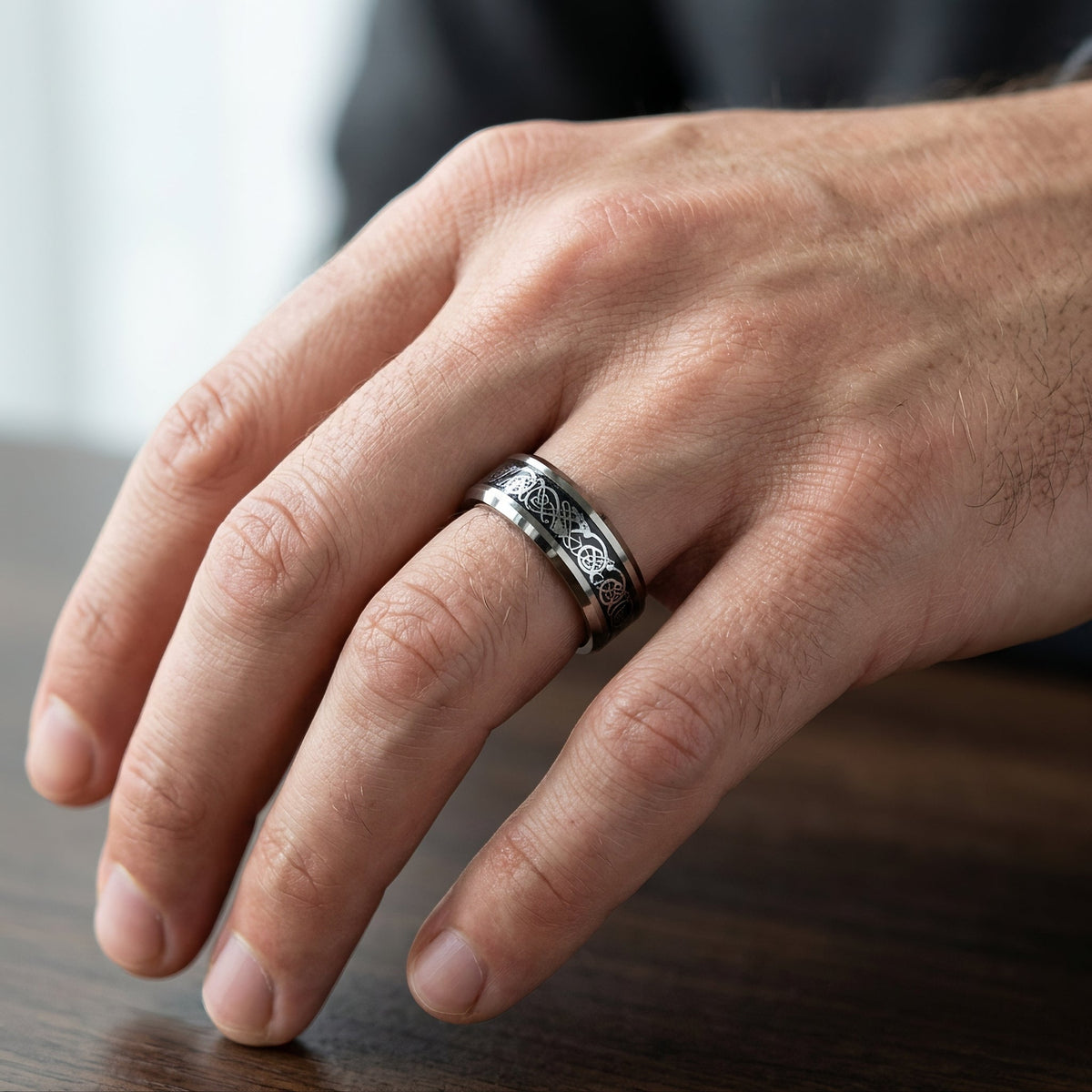 Jarl – Wikinger Ring mit urtümlichem Design