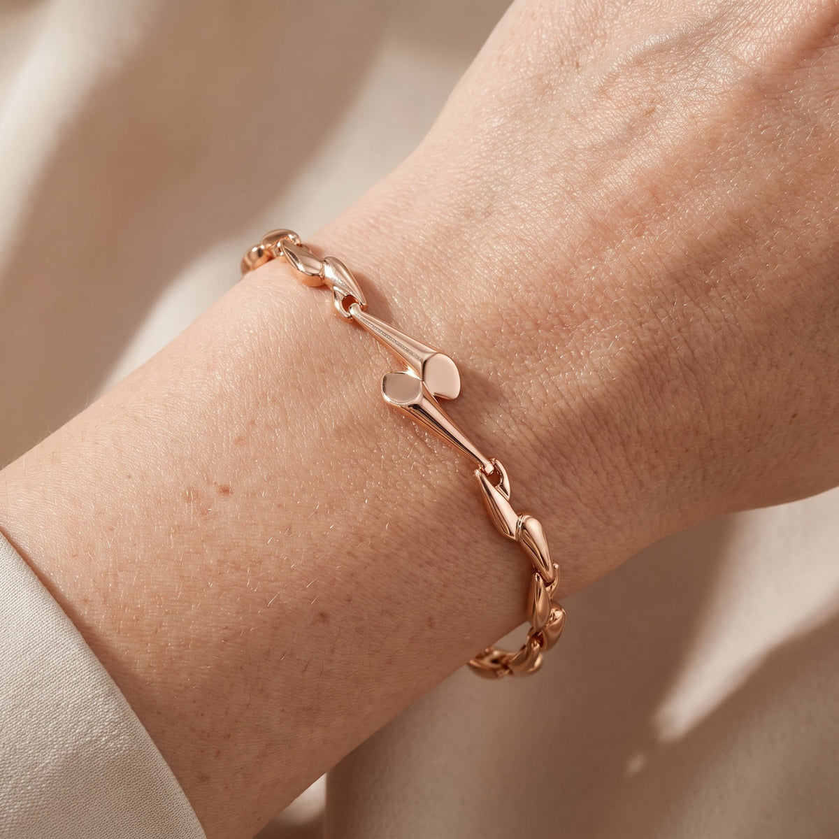 Lina – Stilvolles Armband in Gold
