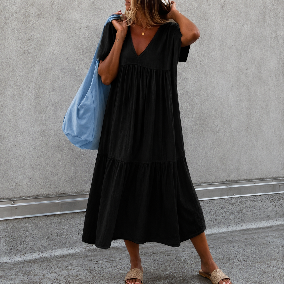 Deanna - Bequemes und flexibles Freizeitkleid mit V-Ausschnitt